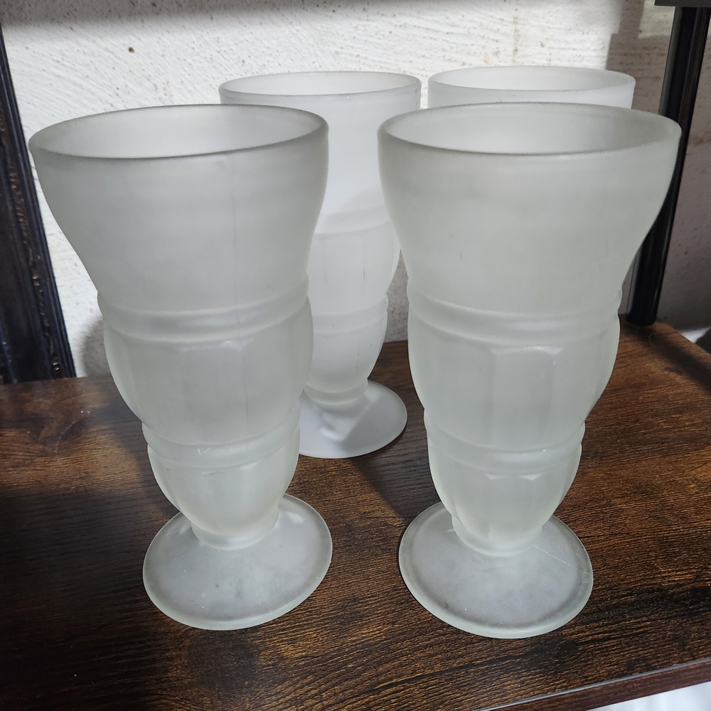 Vintage Frosted Glass Drinkware Set - Picture 4 of 4
